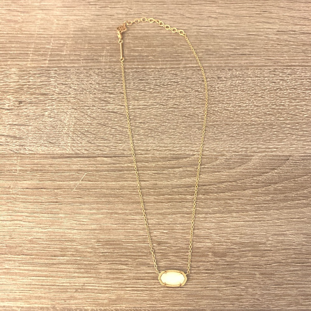 Kendra Scott Necklace